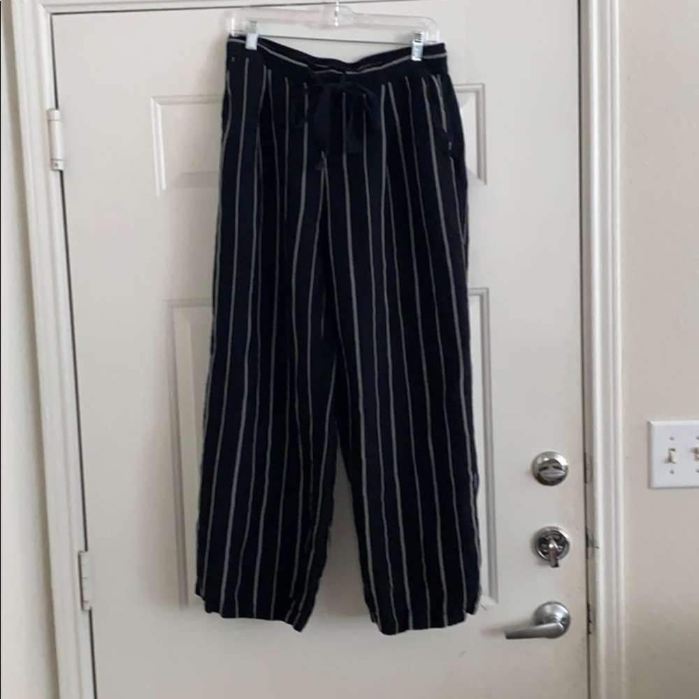 Wide leg pants